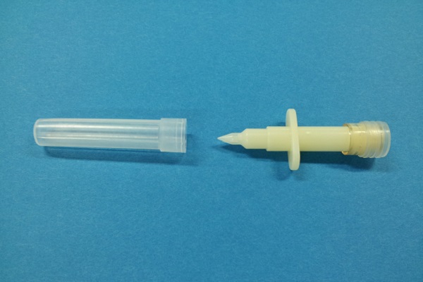 調整用薬液注入コネクタの写真