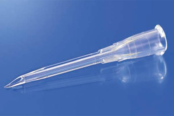 薬液吸入用プラスチック針の写真